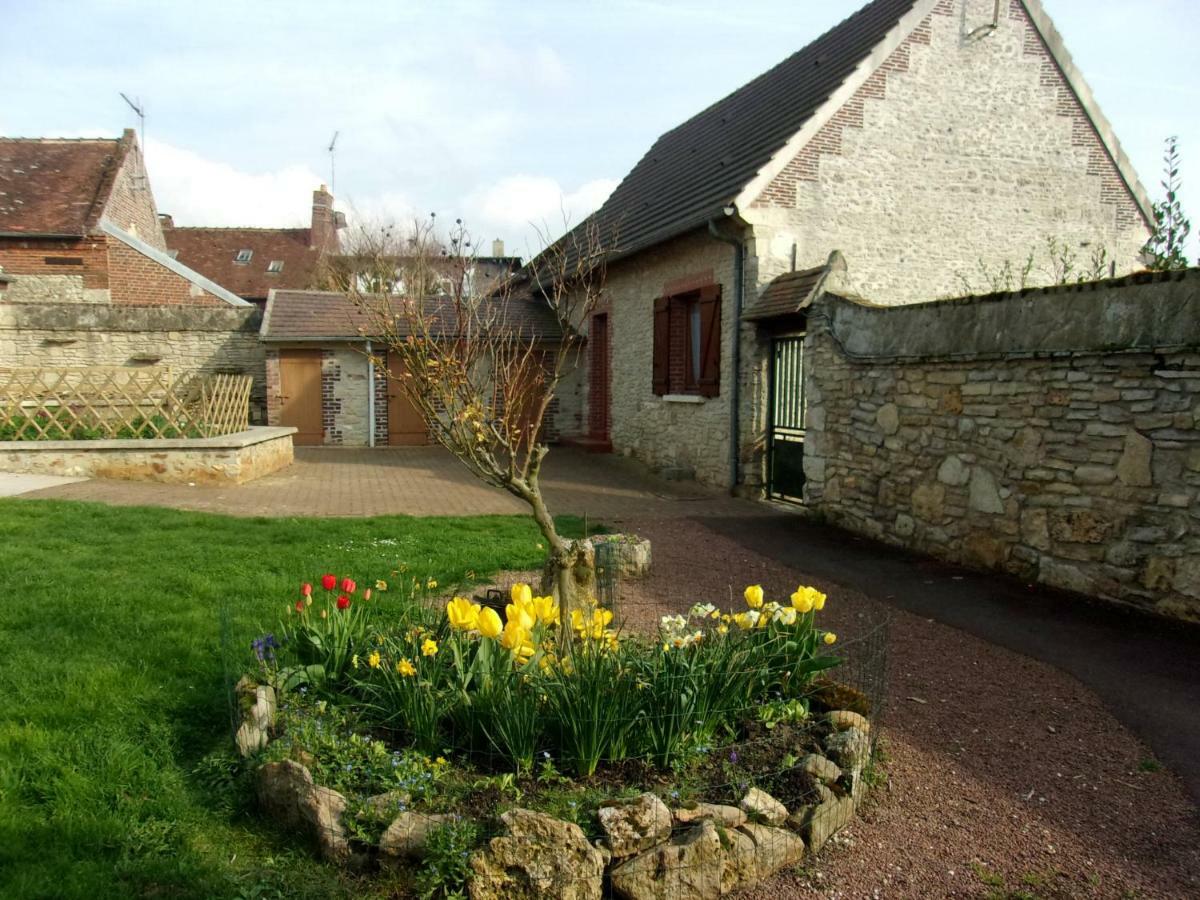 Gite A La Campagne Cressonsacq Exterior photo